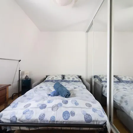 Terrace - Private Parking - Subway 2 Min Apartment