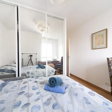 Terrace - Private Parking - Subway 2 Min Apartment